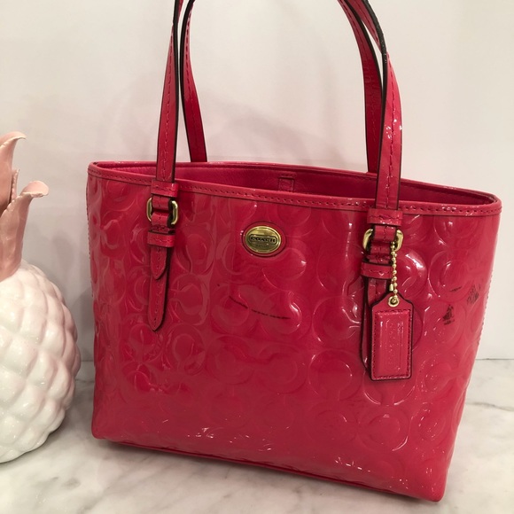 Coach Peyton Op Art pink Patent Leather top handle